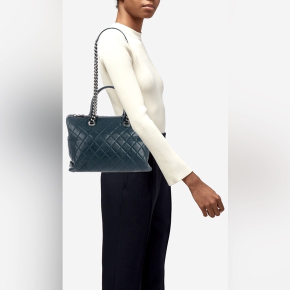 🔥CHANEL CHAIN  luxury shoulder camera Bag🔥 - Picture 10 of 16